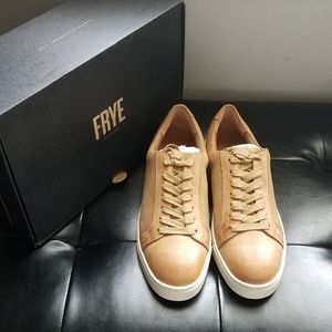 NIB Frye Ivy Diamond Emboss Low Lace Sneakers, 7.5